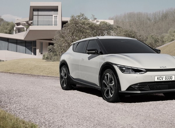 Elektryczna Kia EV6 – napięcie rośnie coraz wyżej