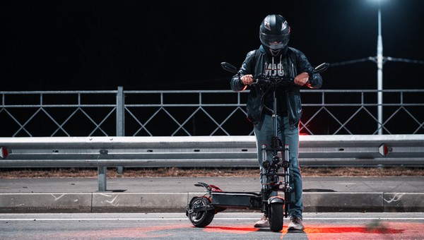 Mocna hulajnoga elektryczna - zdj. ilustracyjne