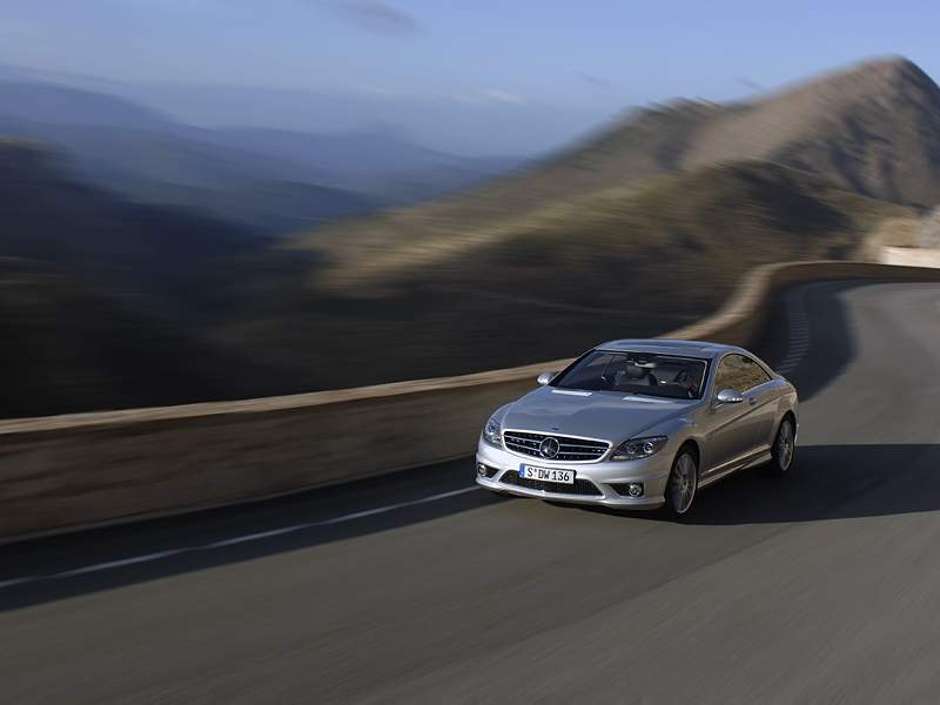 Mercedes-Benz CL 63 AMG – szybki luksus