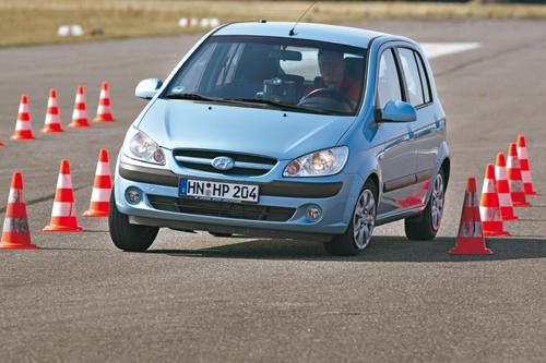 Dacia Sandero kontra Skoda Fabia, Hyundai Getz, VW Polo i Chevrolet Aveo - Czy tani kompakt z Rumunii namiesza w klasie tanich aut?