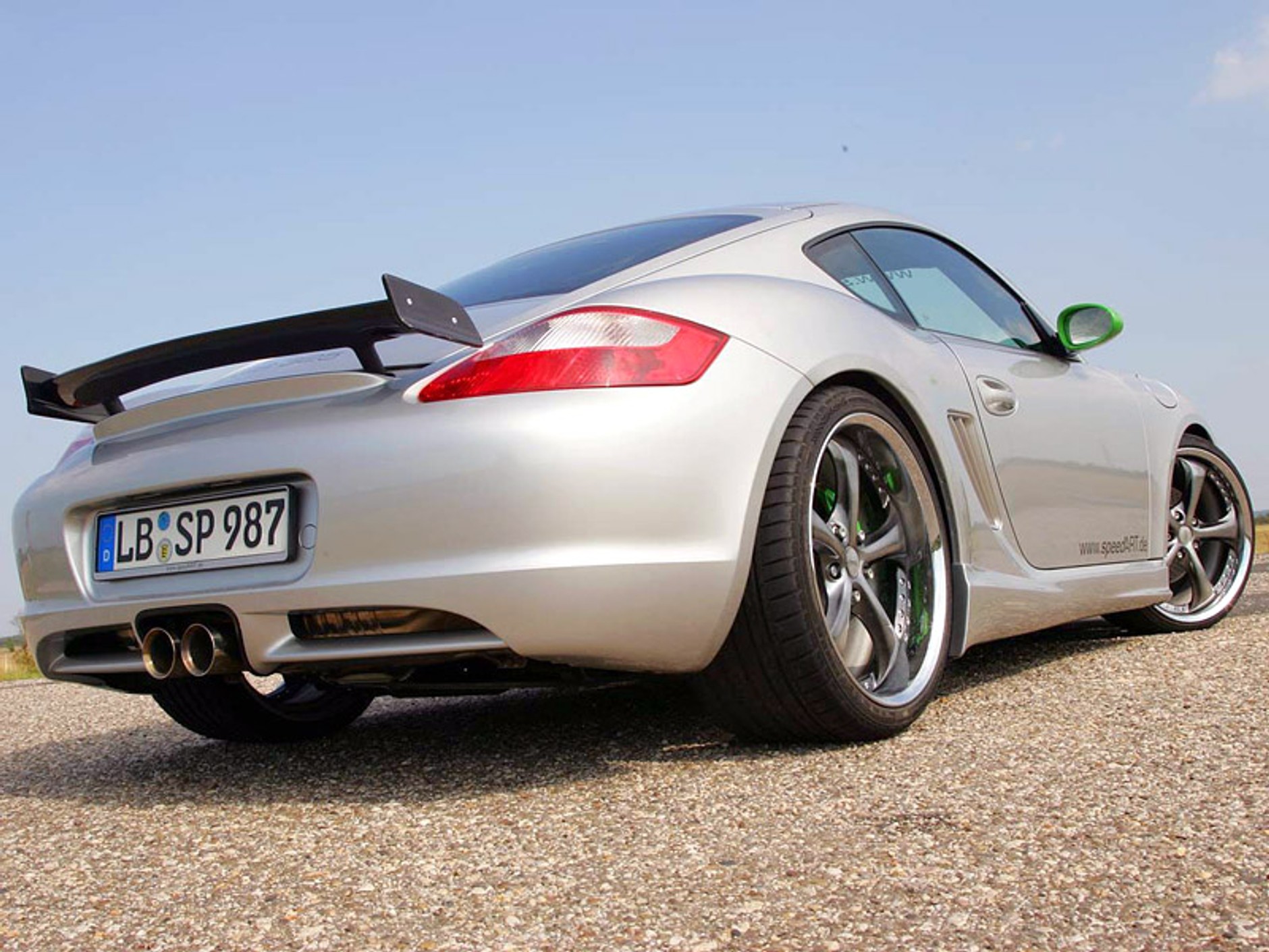 Speedart Cayman C-RS 325: zgryźliwy krokodyl