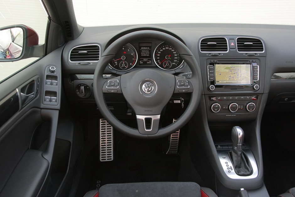 Test Volkswagena Golfa 1.4 TSI: czy warto kupić kabriolet?