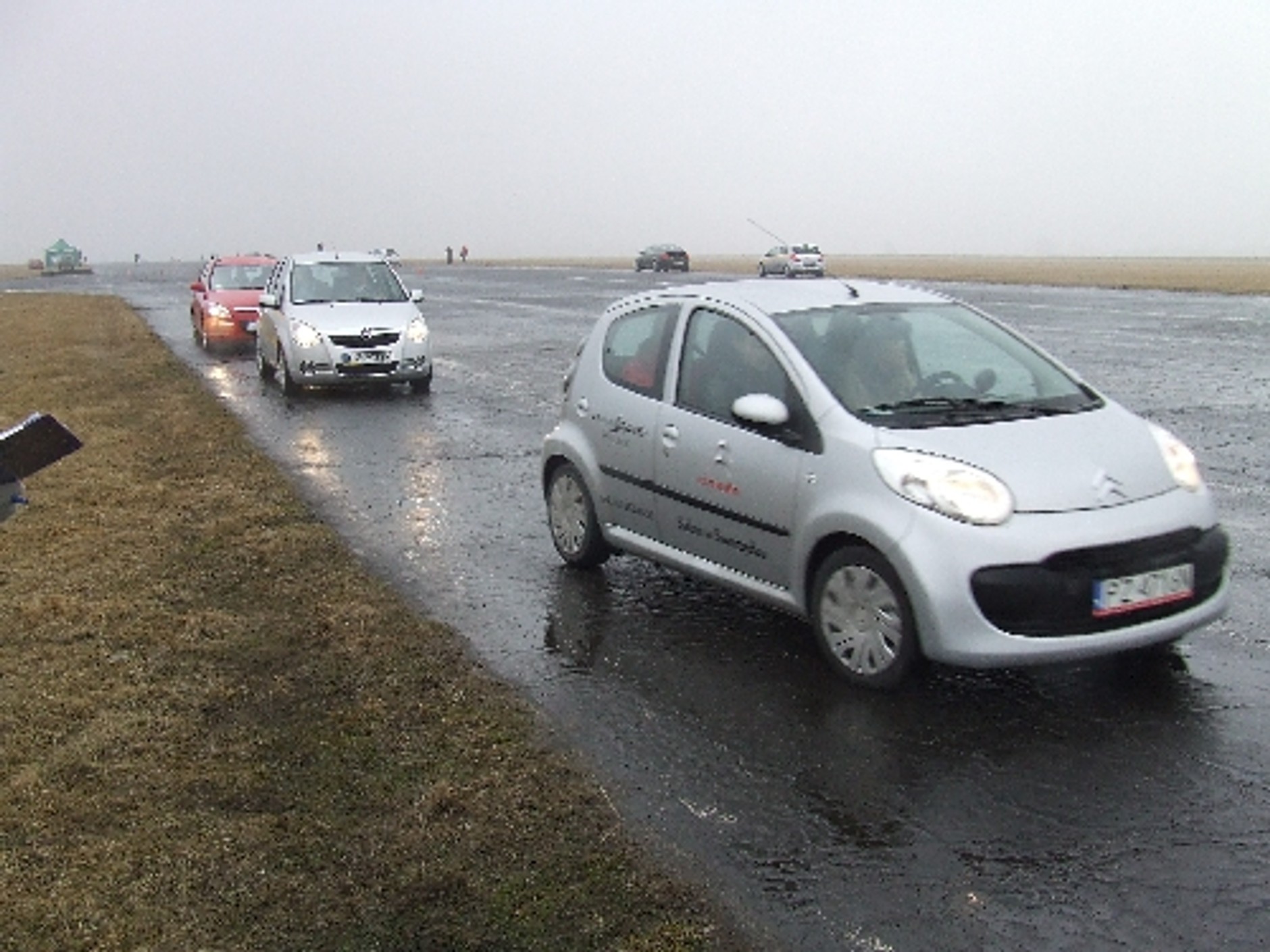 Bezpieczna jazda dzięki zawodom - Z kobietą bezpiecznie na drodze