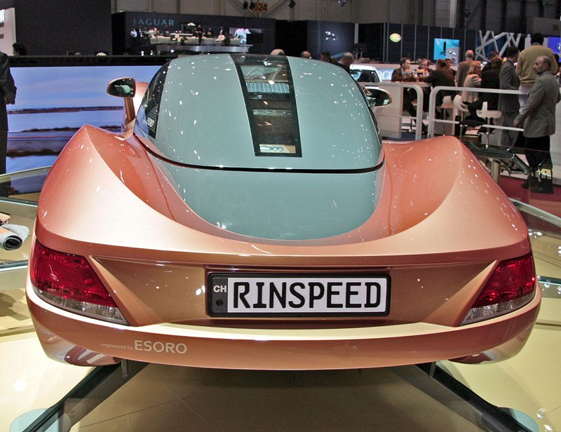 Genewa 2009: Rinspeed iChange – elektryczny bolid dla trzech osób