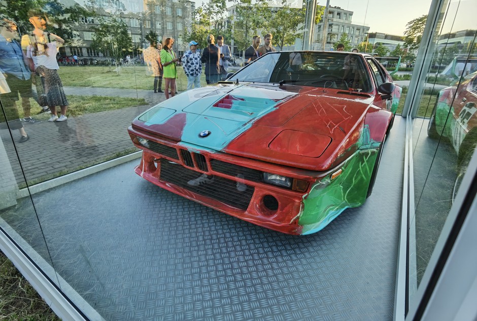 BMW Art Car Collection #04 BMW M1 Andy Warhol 1979 r.