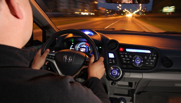 Od 1 czerwca zmiana prędkości jazdy w nocy. Znika przepis relikt