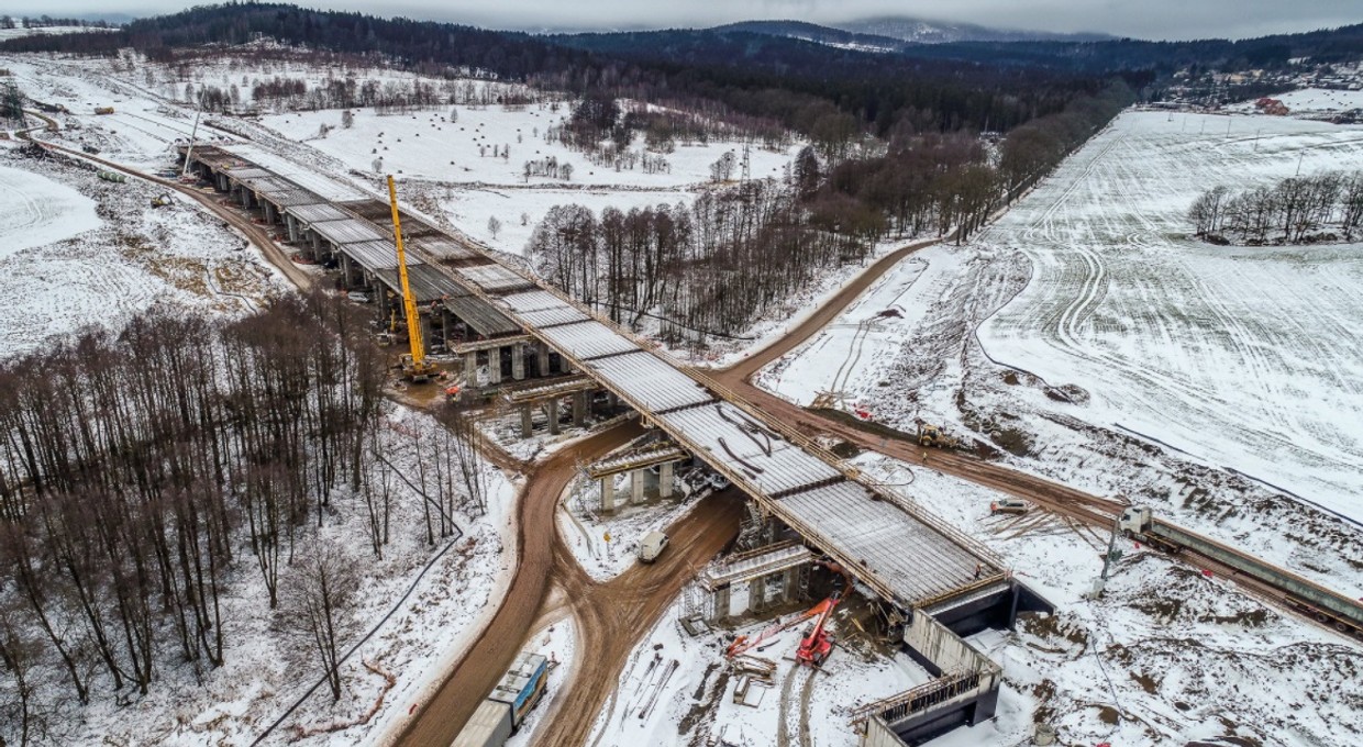 Droga S3 - powstaje ponad 15 km odcinka do granicy. Nową trasą jednak szybko nie pojedziemy
