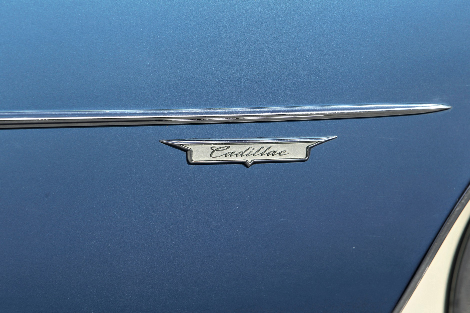 Klasyk z najwyższej półki - Cadillac series 62 sedan