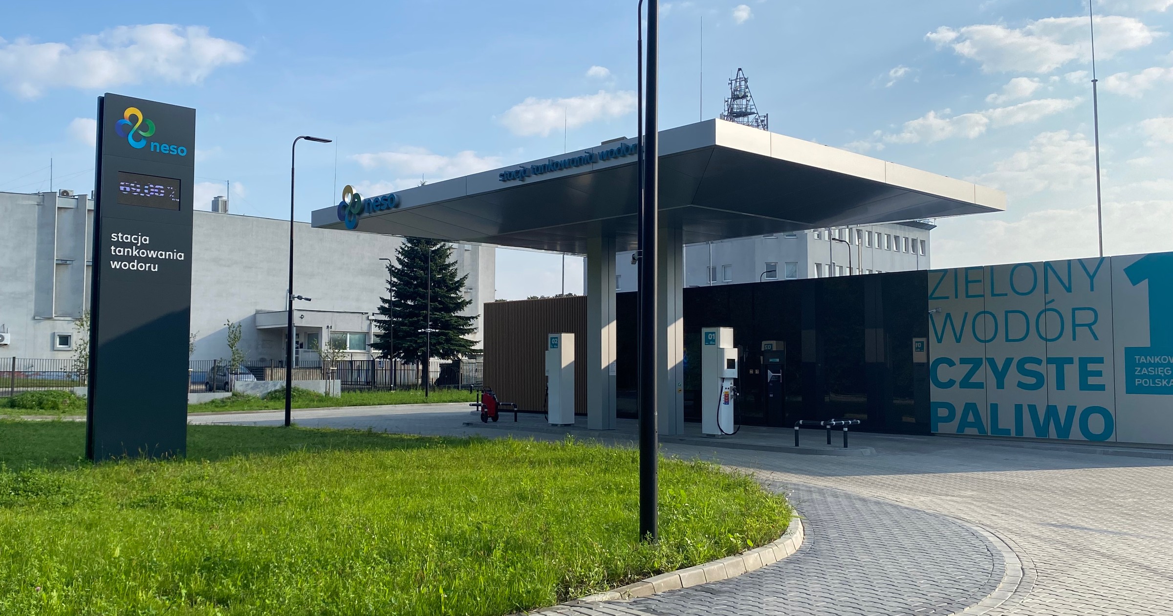Stacja wodorowa NESO. Pierwsza stacja tankowania wodoru w Polsce