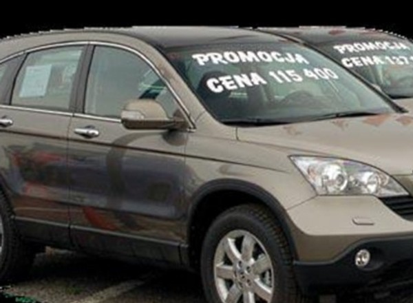Tanieją samochody w Polsce