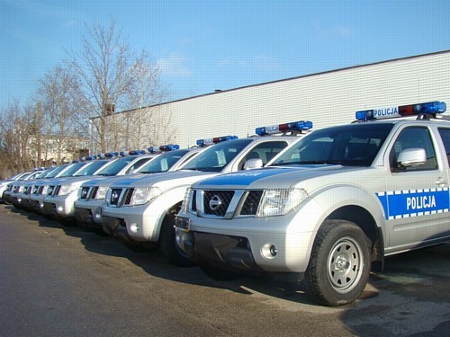 Nissan Pathfinder - Radiowóz na bezdroża