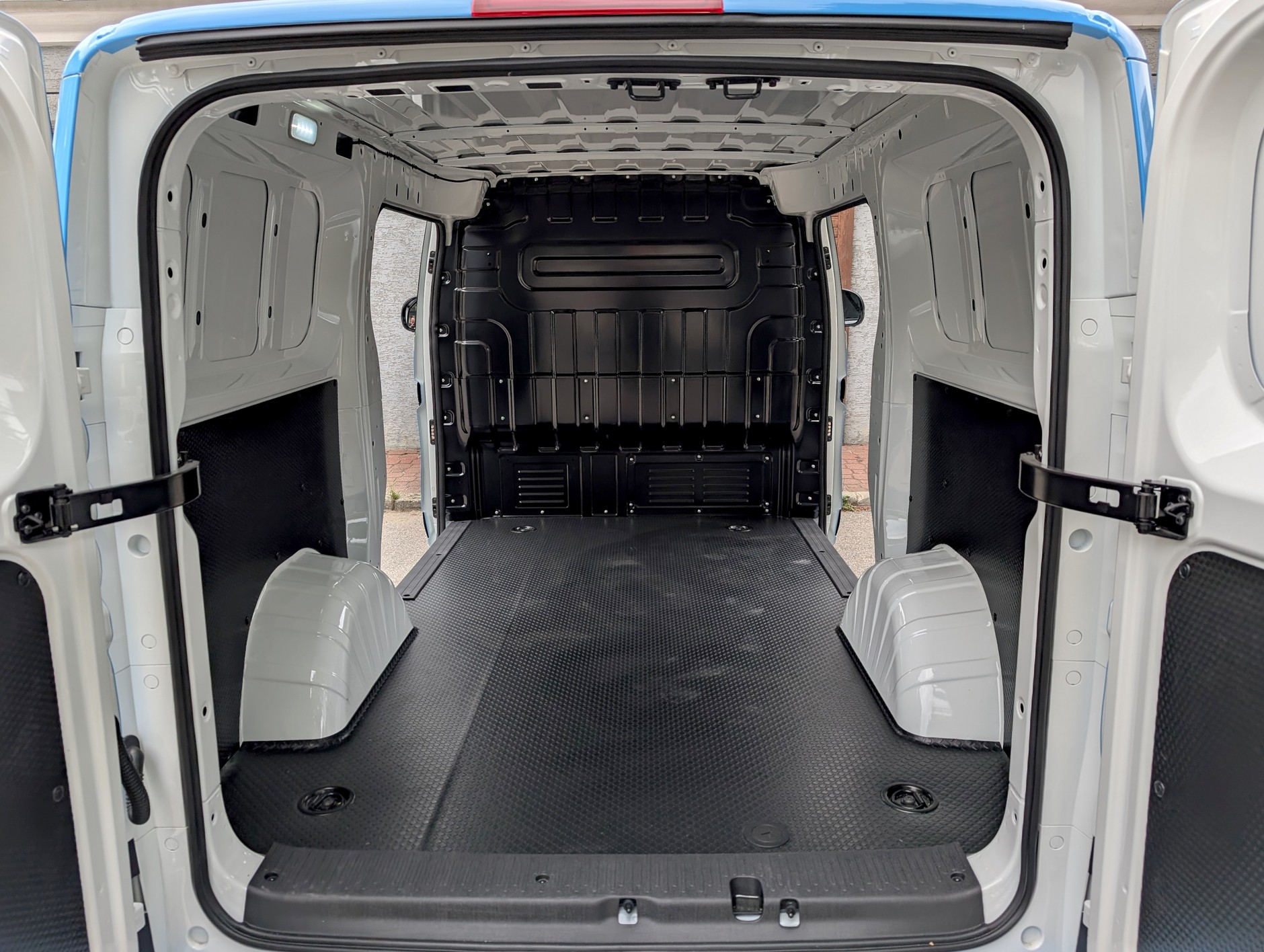 Maxus e-Deliver 5 Furgon L1H1