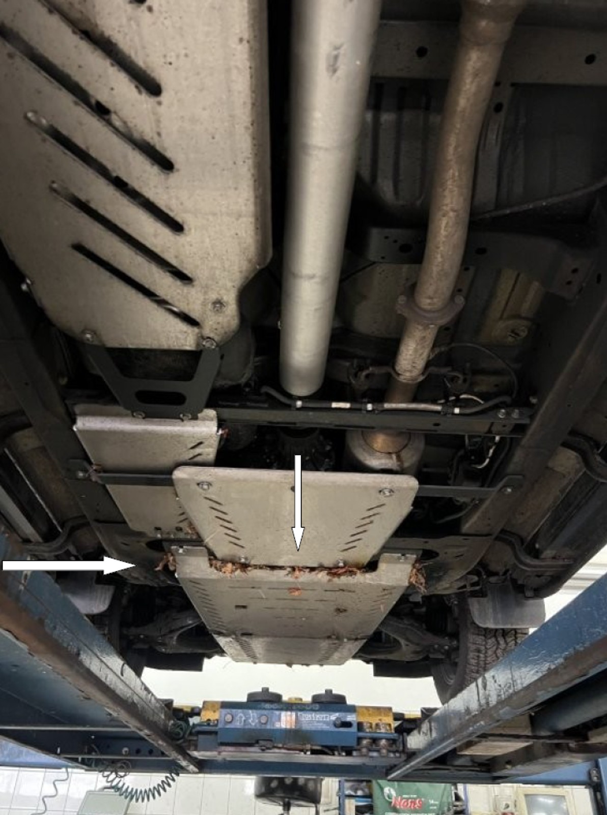 Isuzu D-Max pana Jacka – zdjęcia z oględzin rzeczoznawcy