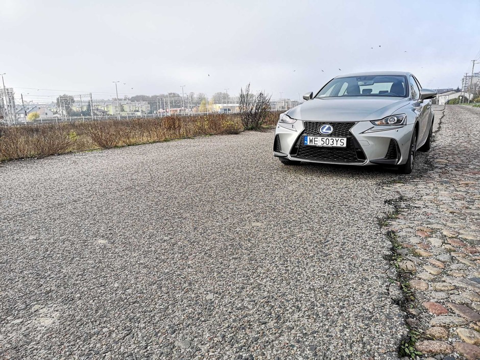 Lexus IS 300h