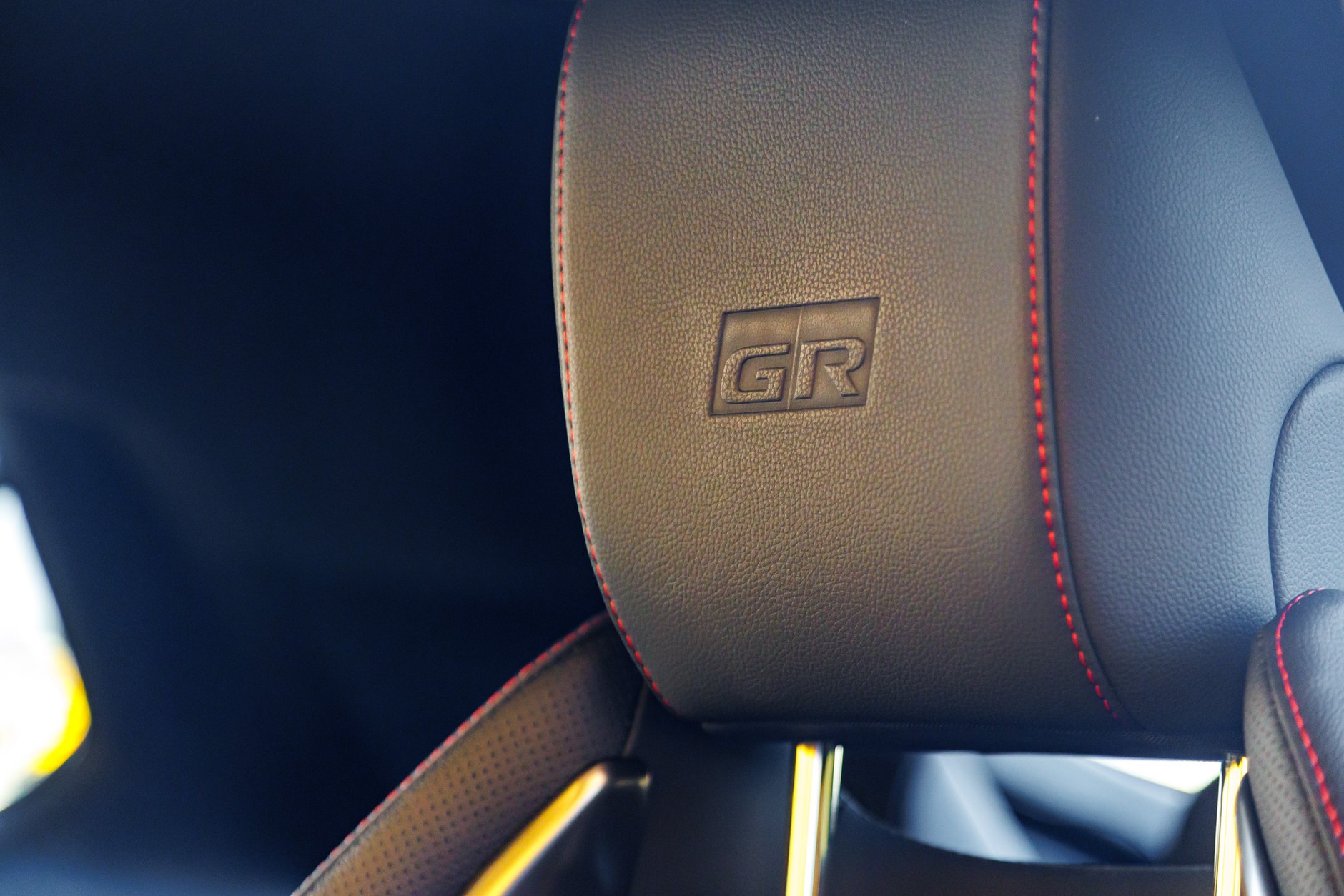 2024 Toyota C-HR PHEV