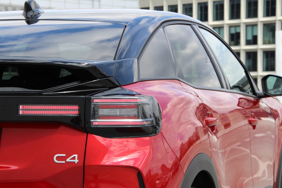Citroen C4 Hybrid Max