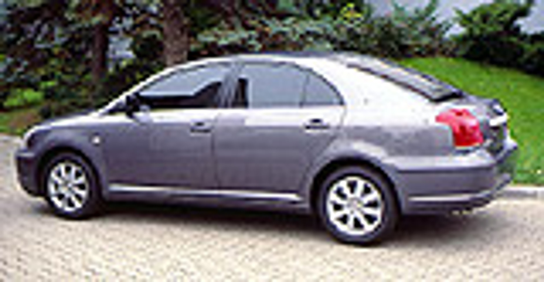 Nowa Toyota Avensis