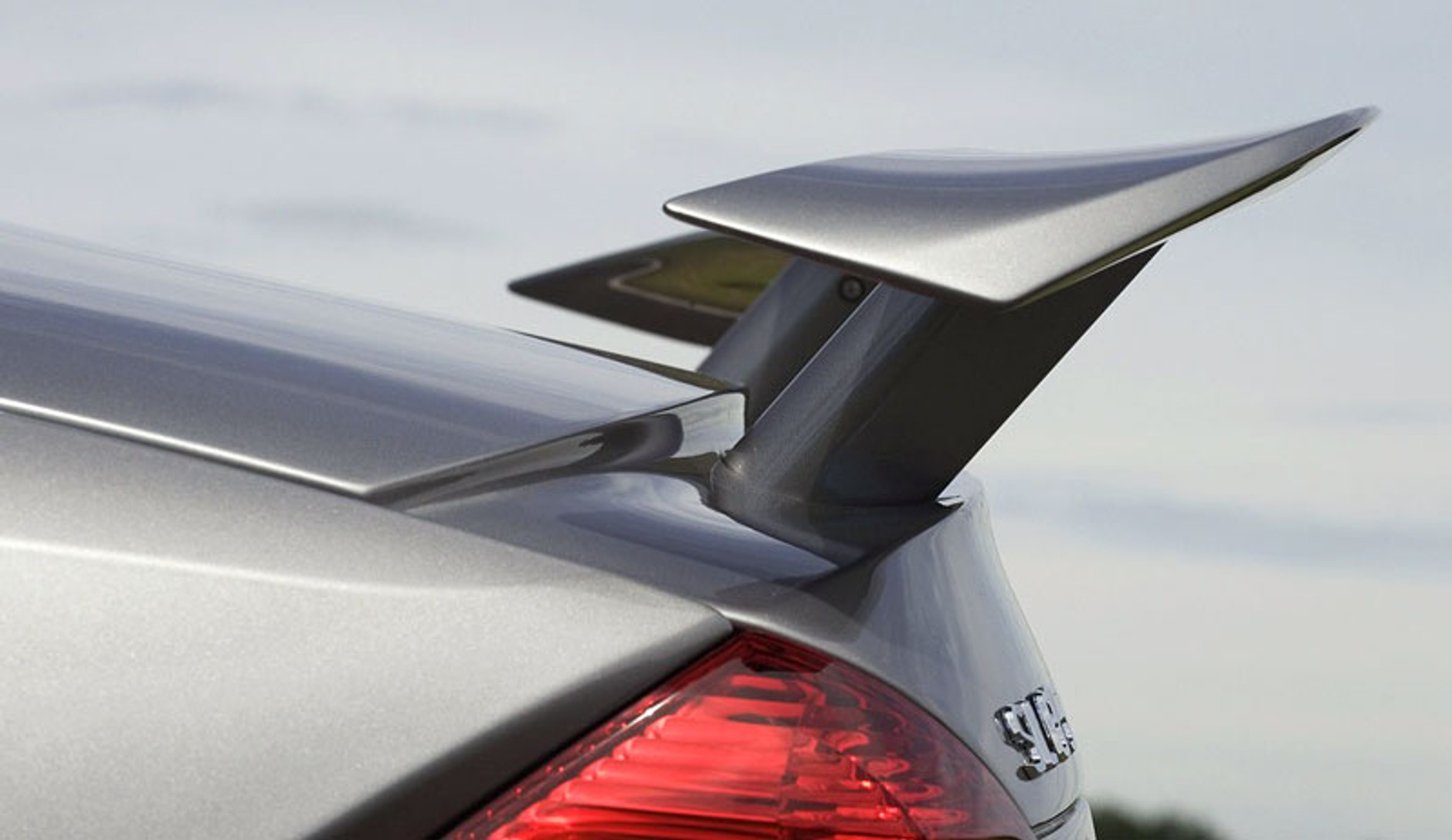 Mercedes: SL 65 AMG Black Series – luksusowe coupé (wideo)