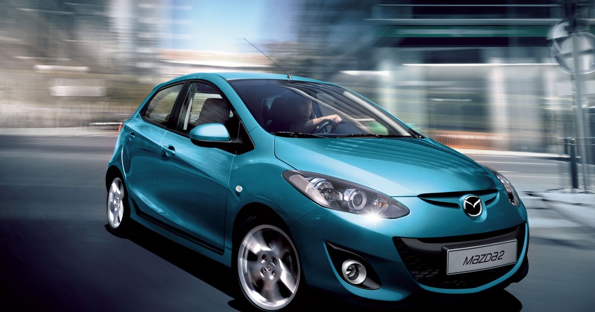 Zmodyfikowana Mazda 2 w Paryżu
