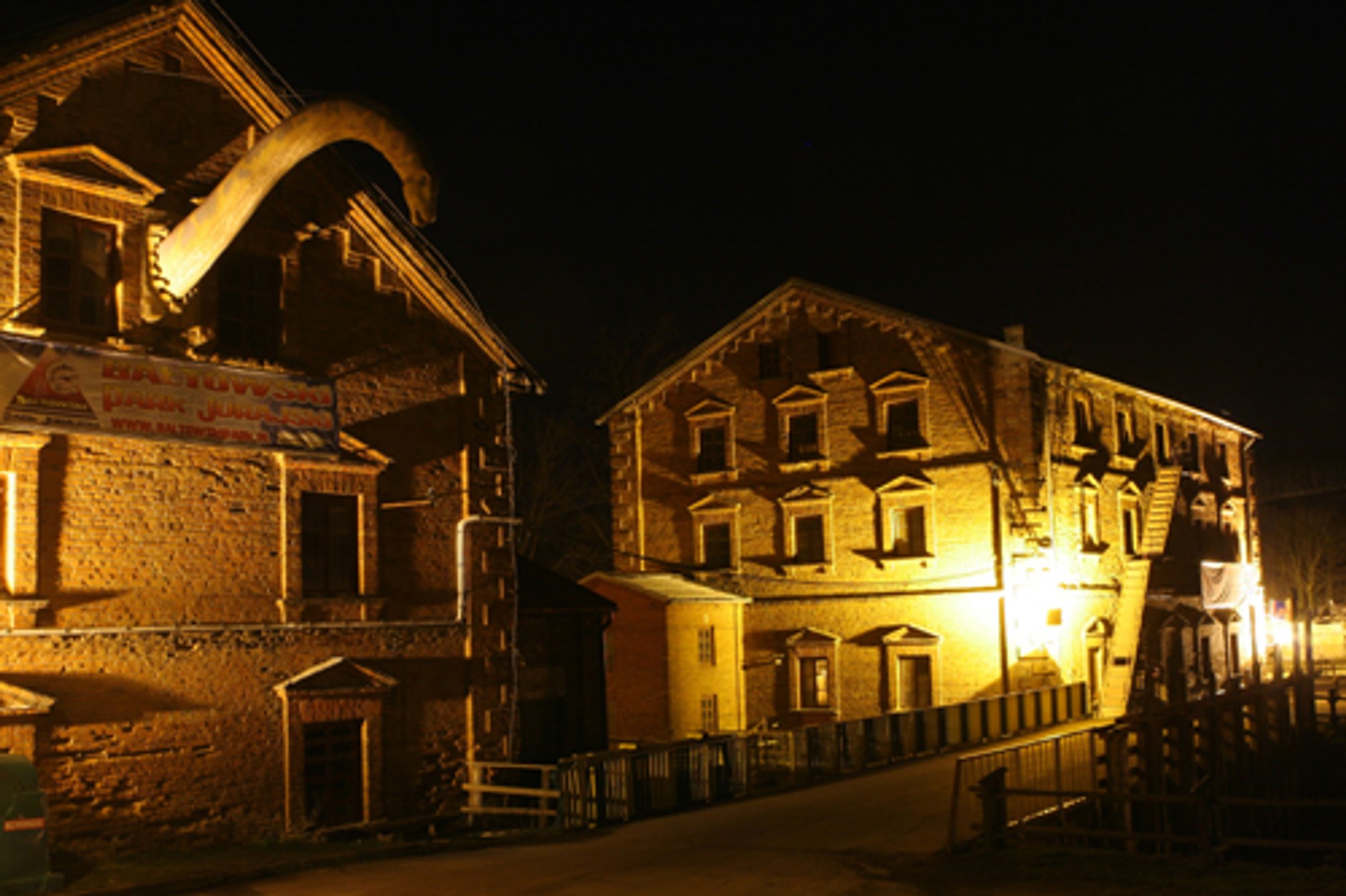 Kraina dinozaurów -  okolice Bałtowa (świętokrzyskie)