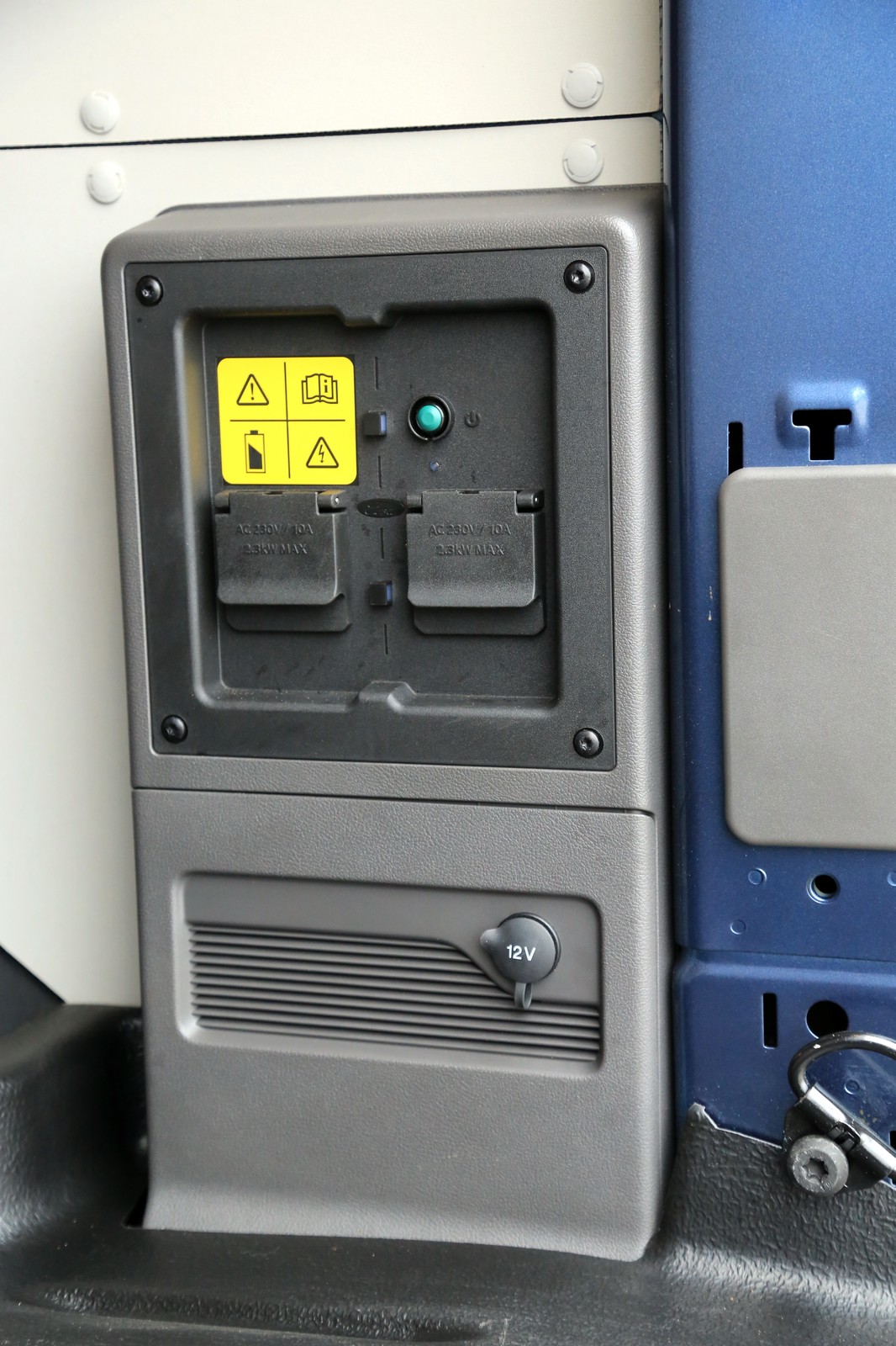 Ford E-Transit Van 67 kWh L3H2