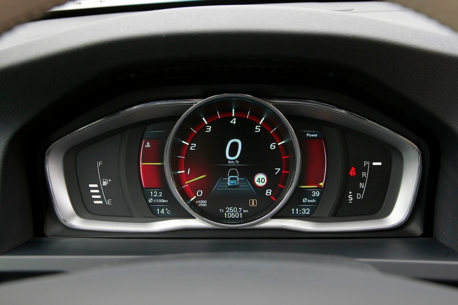 Patryk Szczerbiński testuje Volvo S60 T6 Polestar