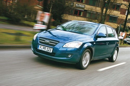 VW Golf kontra Kia ceed i Nissan Tiida - Porównanie trzech kompaktów