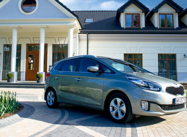 Kia Carens IV 1,7 CRDi - oszczędny w dobrej cenie. Opinie. Test