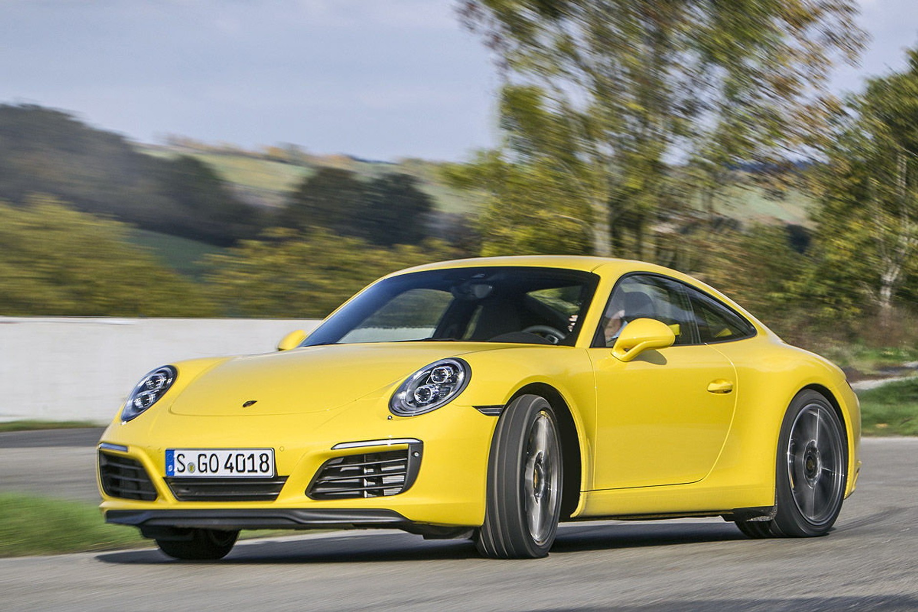 Porsche 911 - Grzeczniejsze znaczy lepsze?