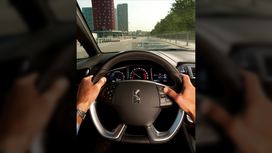 Citroen DS5 Hybrid4: C5 dla wymagających
