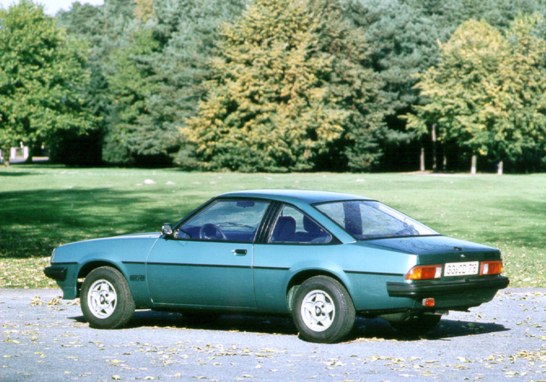 Opel i piękno jesieni (duża fotogaleria)