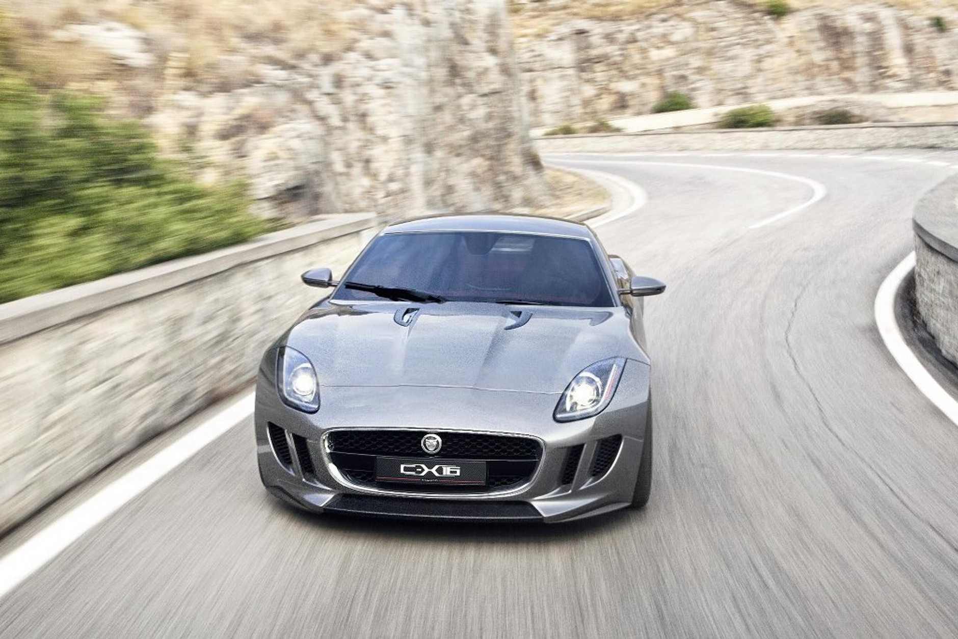 Jaguar C-X16 pokazuje pazury