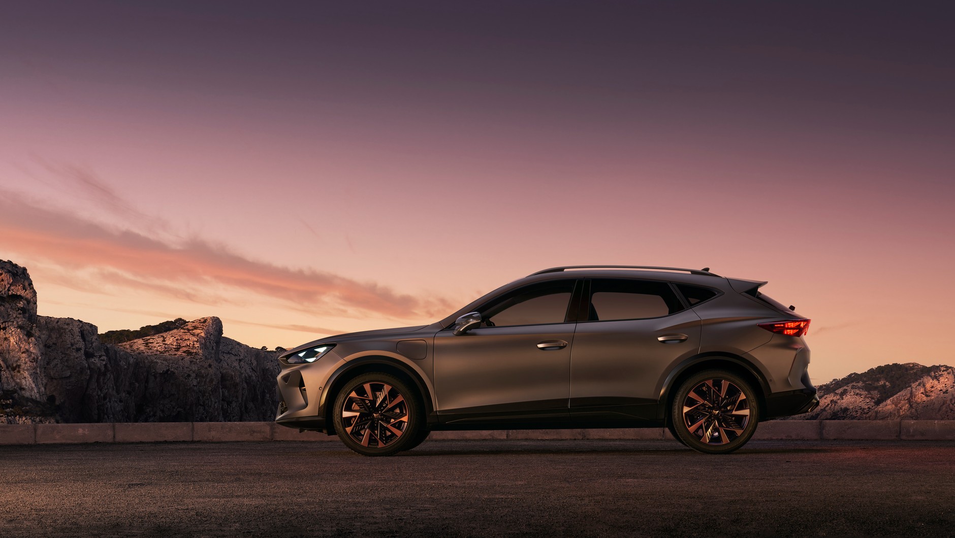 Nowa Cupra Formentor