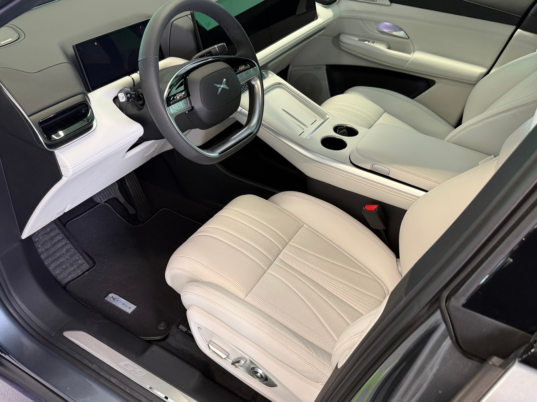 XPeng G9