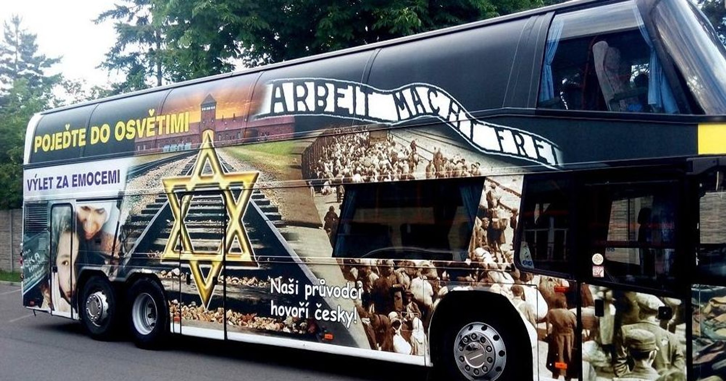 Kontrowersyjny autobus