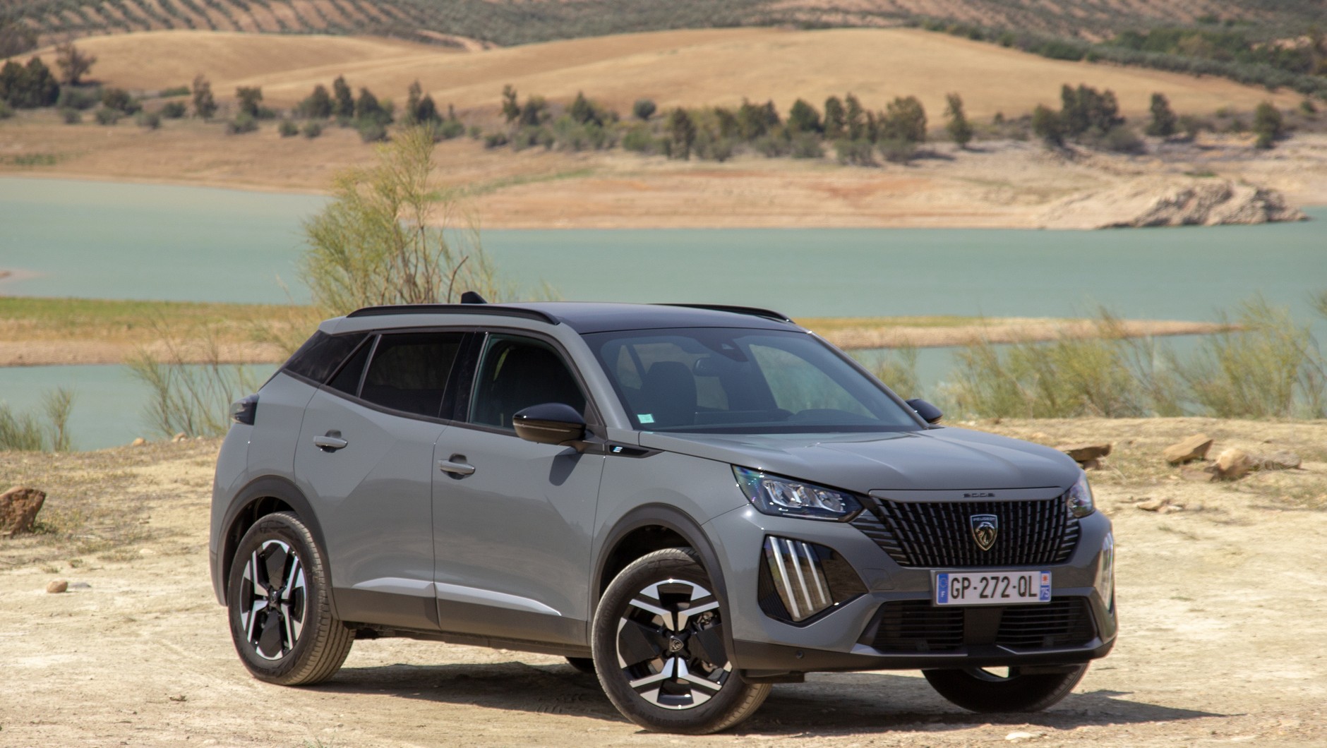 2023 Peugeot e-2008