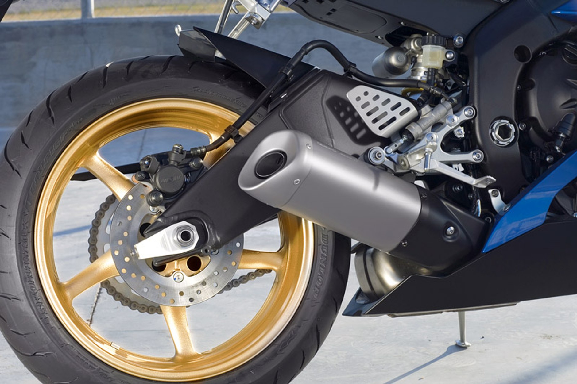 Yamaha YZF-R6 2008: pierwsze informacje i duża fotogaleria