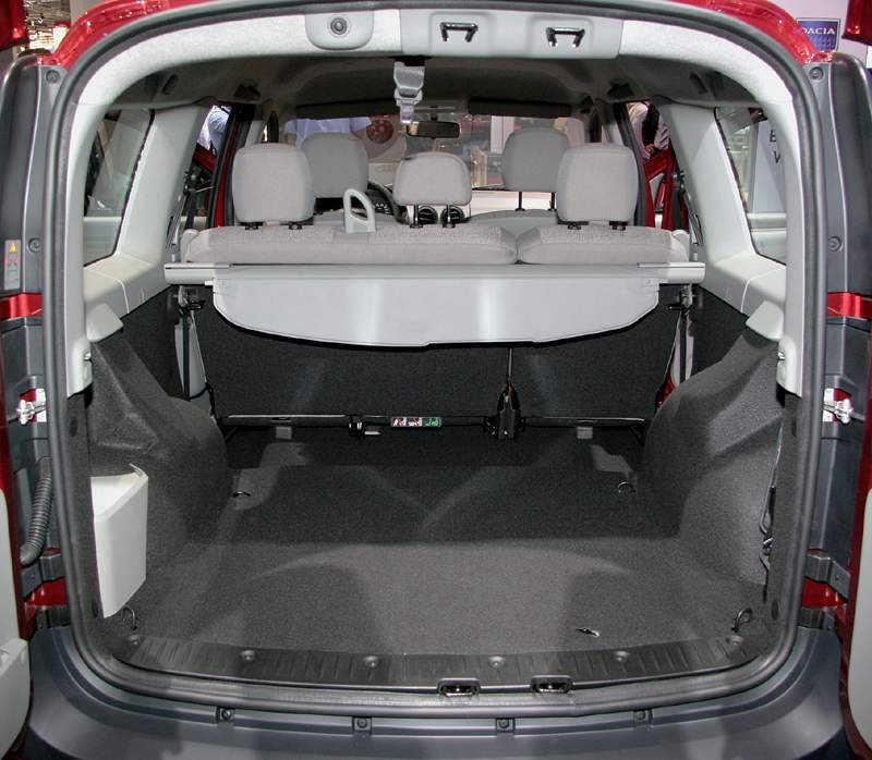 Dacia Logan kombi: pierwsze wrażenia z Paryża