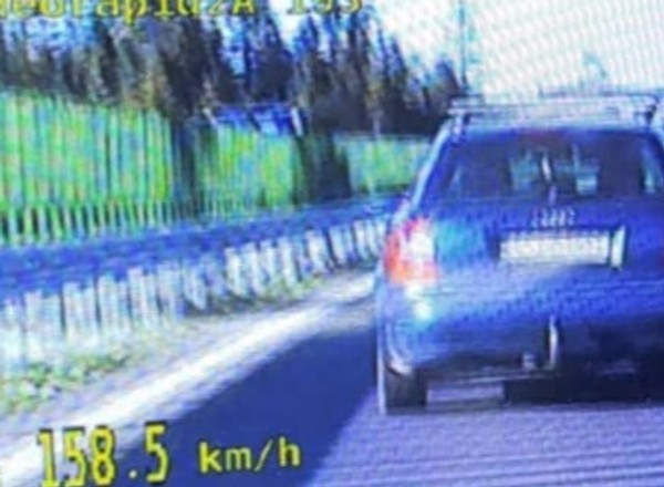 Policjanci zatrzymali na zakopiance kierującą audi. Zapłaciła podwójnie