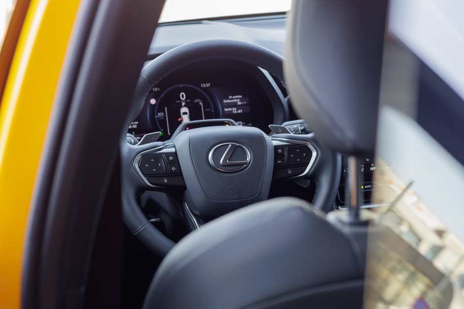 Lexus LBX