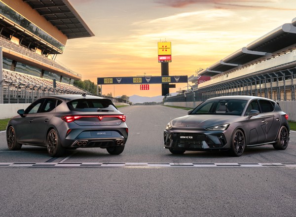 Nowa Cupra Leon VZ ma aż 325 KM i będzie trudno ją kupić. Pod maską silnik 2.0 l