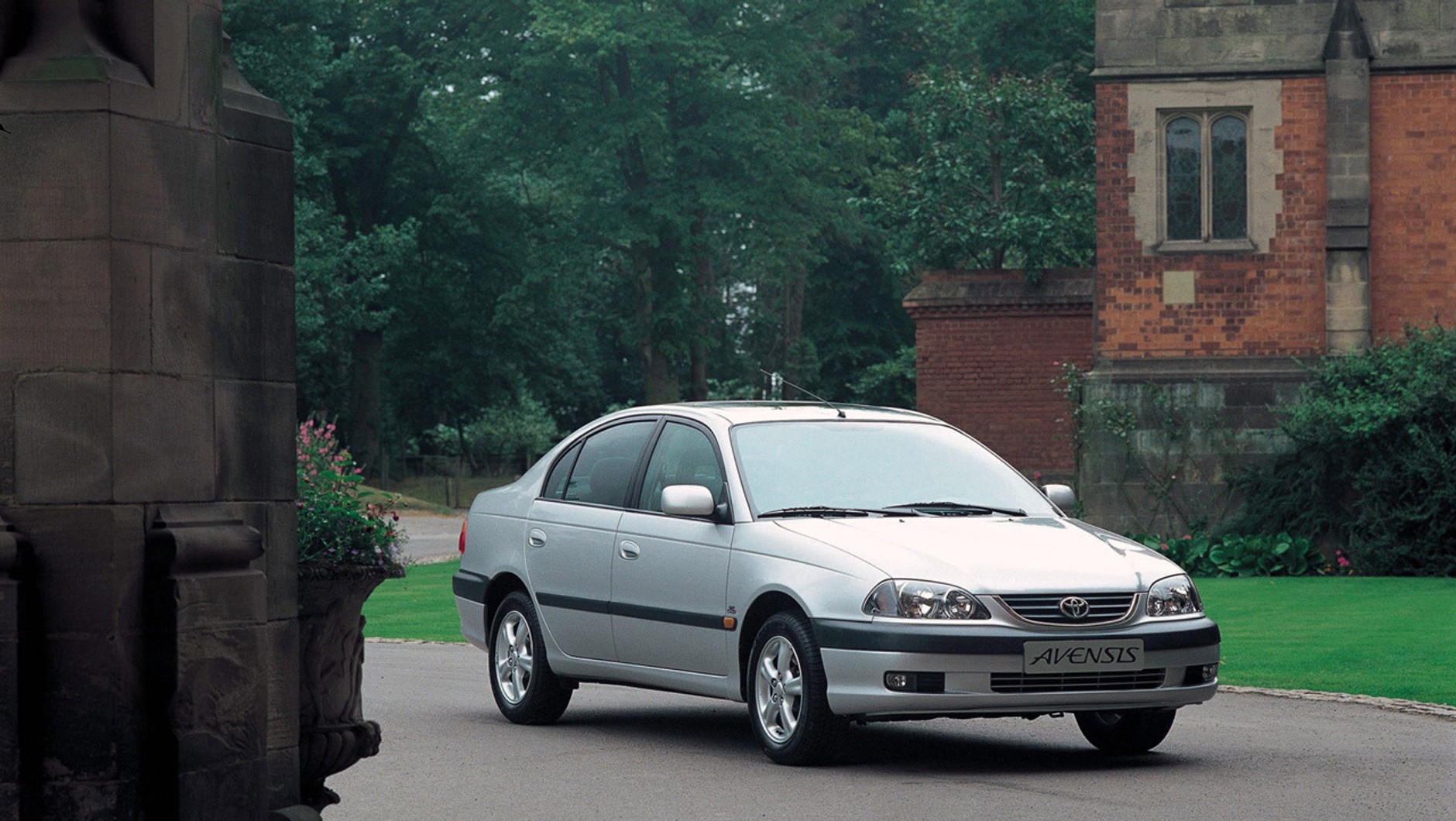 Toyota Avensis 2000 2002
