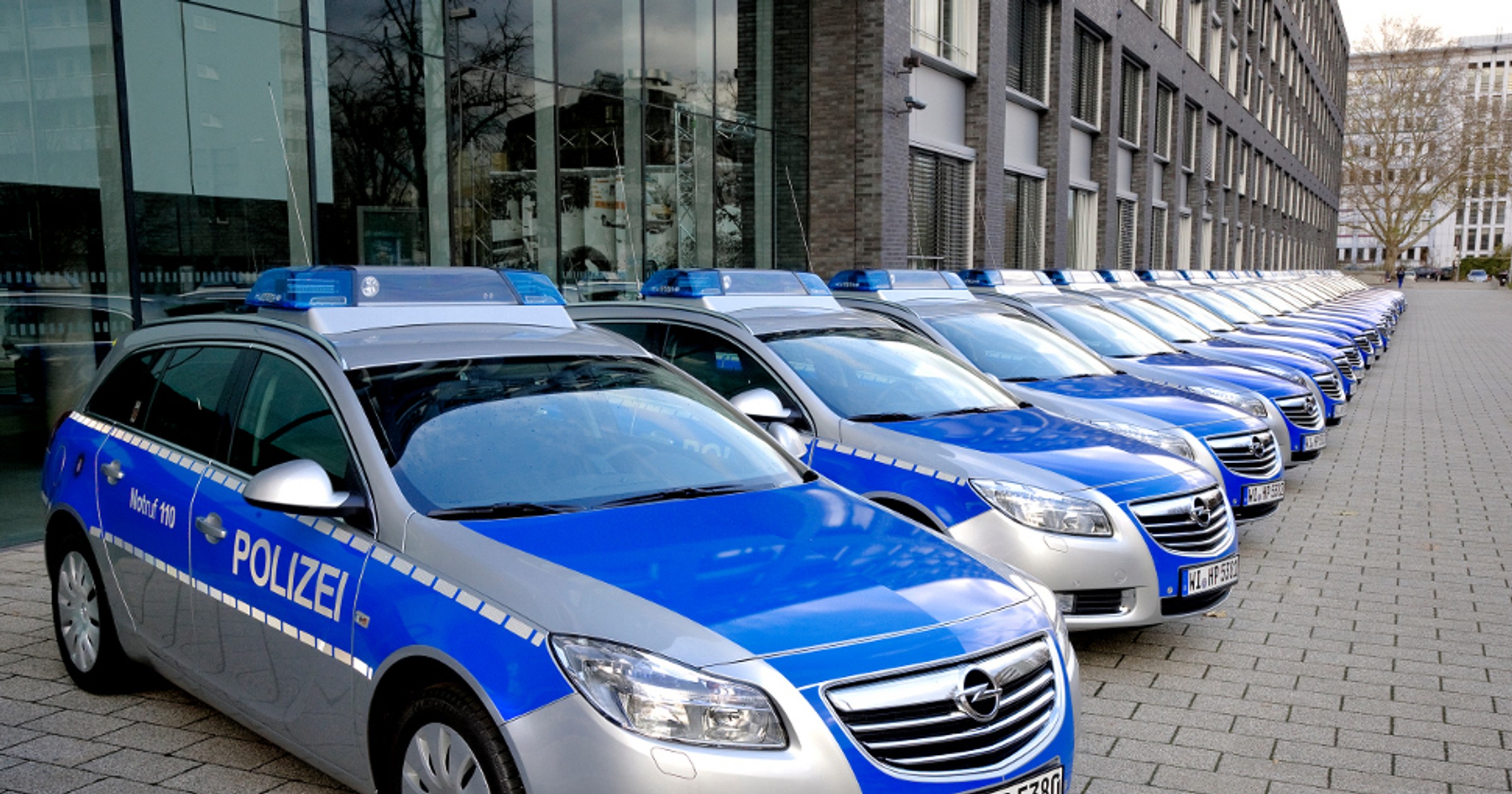 Niemiecka policja stawia na Opla Insignię kombi