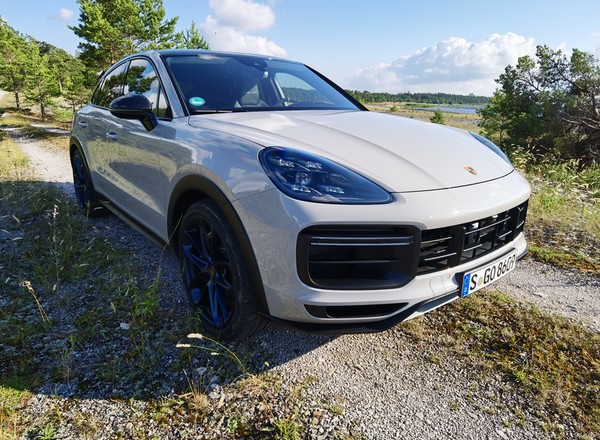Porsche Cayenne Turbo GT — pierwsza jazda piekielnie szybkim SUV-em