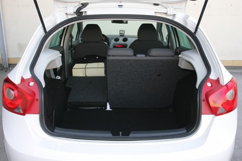 Seat Ibiza kontra Fiat Grande Punto i Toyota Yaris. Czy Ibiza jest lepsza od konkurentów?