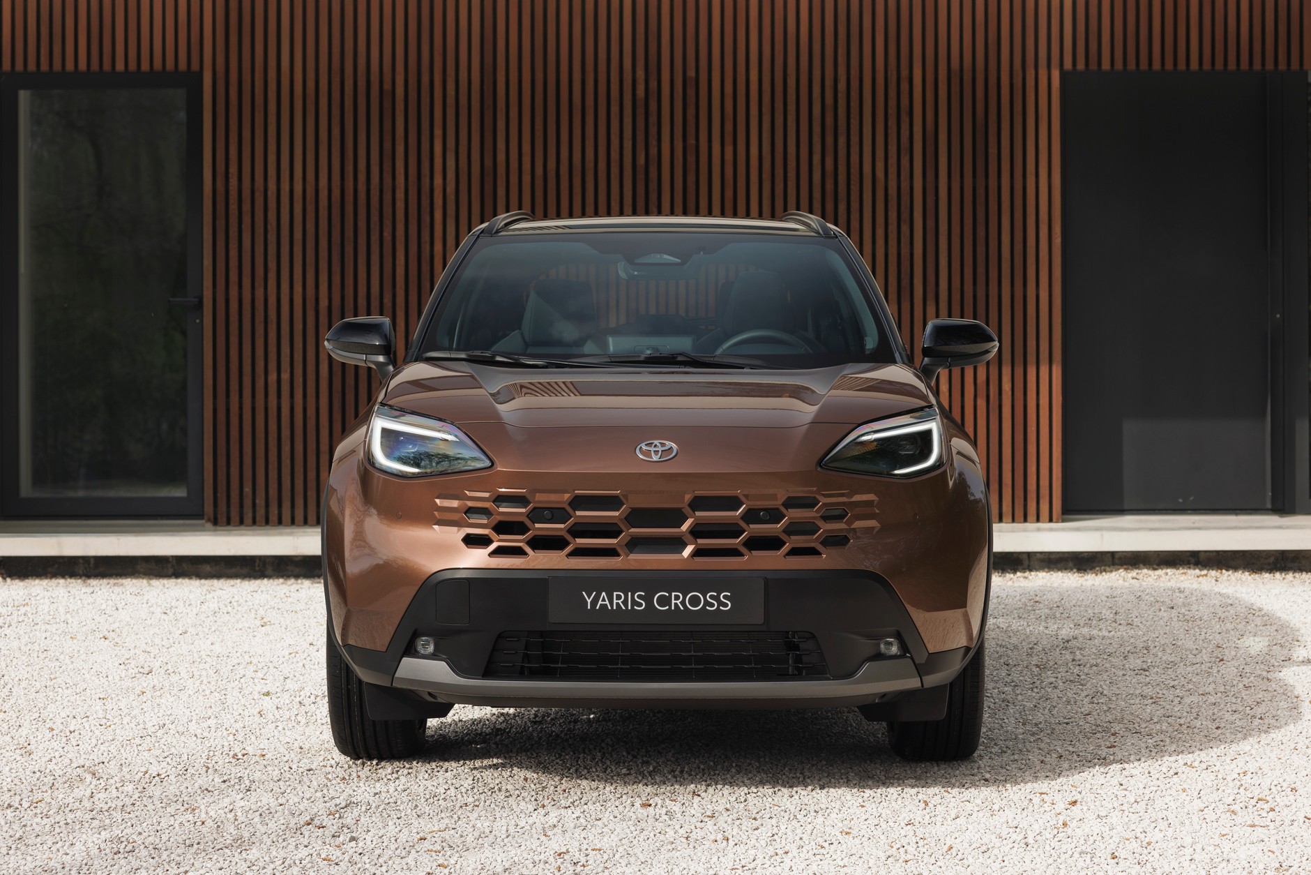 Toyota Yaris Cross w kolorze Precious Bronze