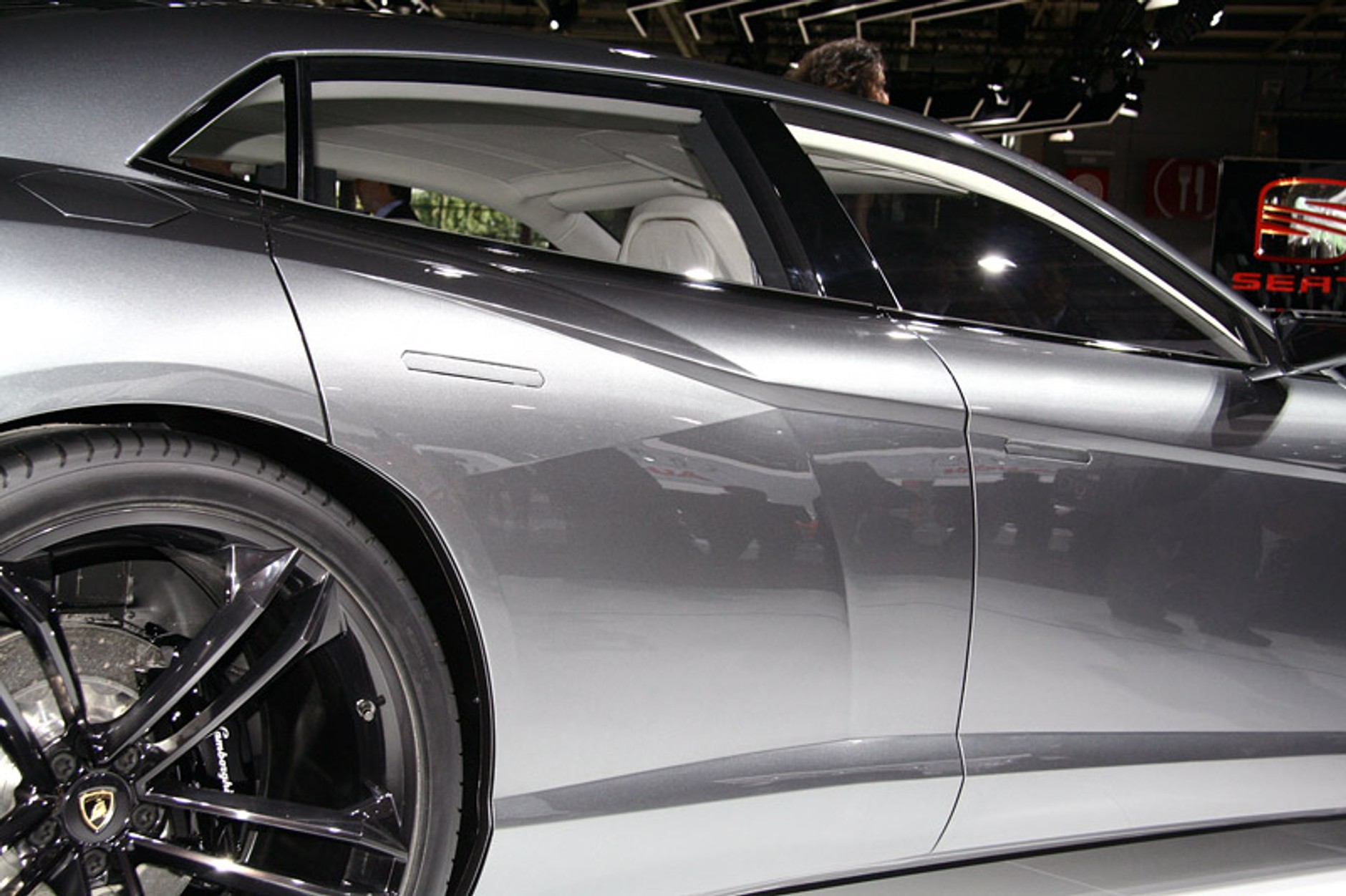 Paryż 2008: Lamborghini Estoque – co najmniej cztery lata do rozpoczęcia produkcji