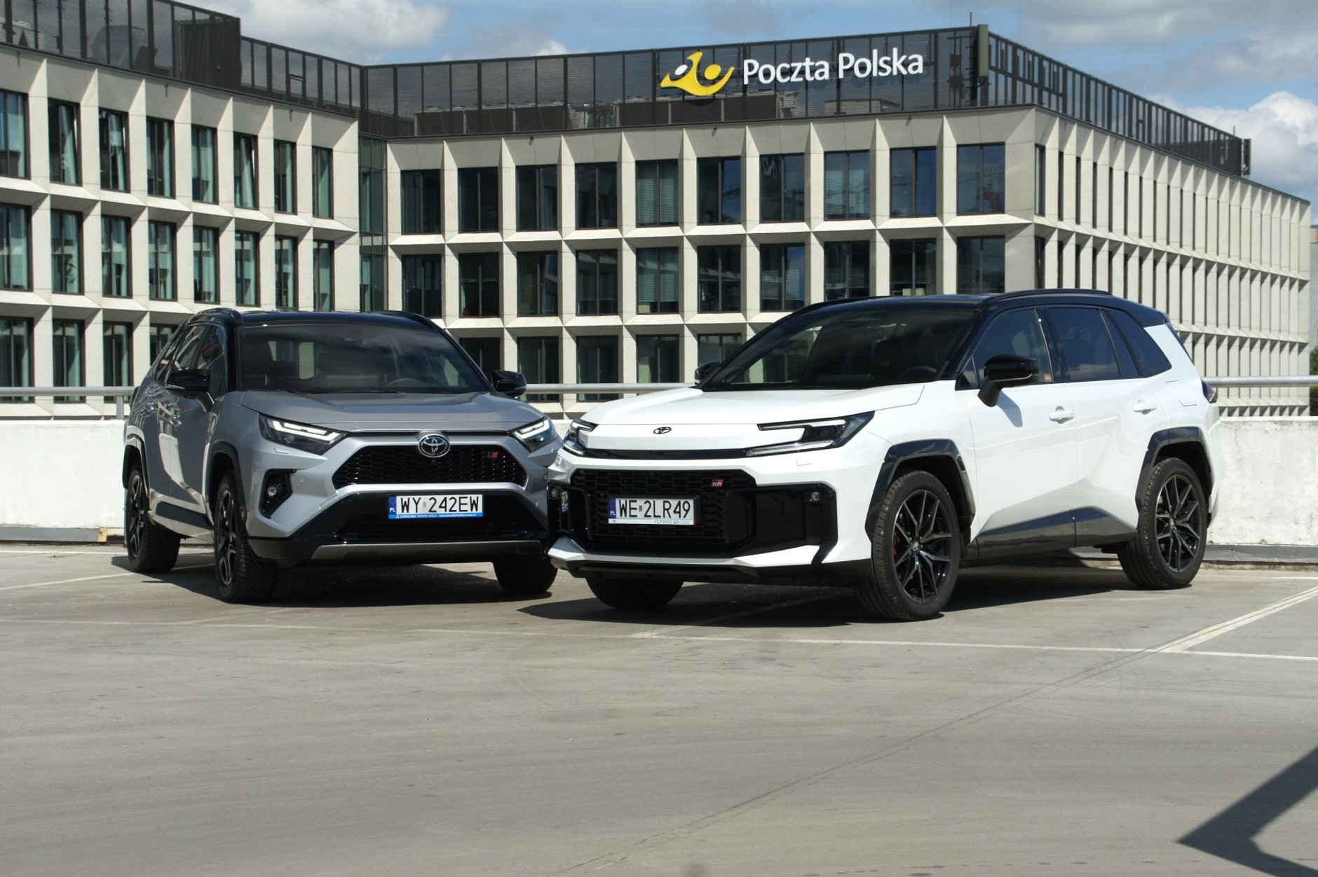Toyota RAV4 GR Sport kontra Toyota RAV4 GR Sport