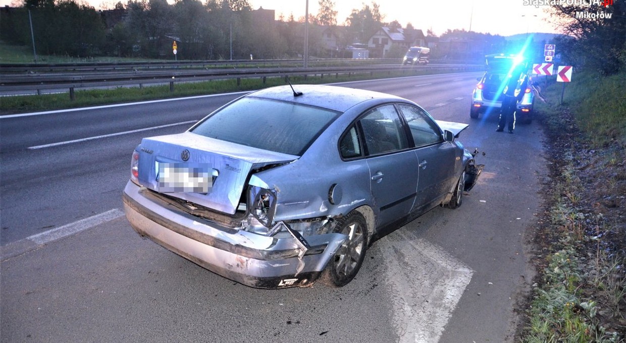 Spowodowała kolizję. Policjanci ustalili, że ma aż pięć aktywnych zakazów prowadzenia