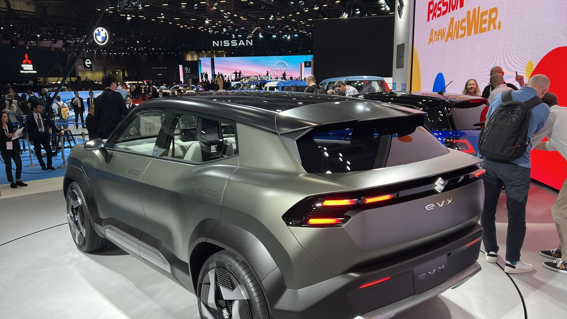 Suzuki eVX Concept na targach Japan Mobility Show 2023